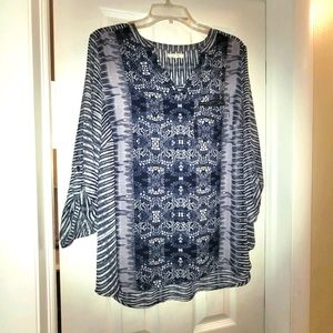 Blue patterned lightweight top